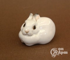 Скульптура "Кролик белый"